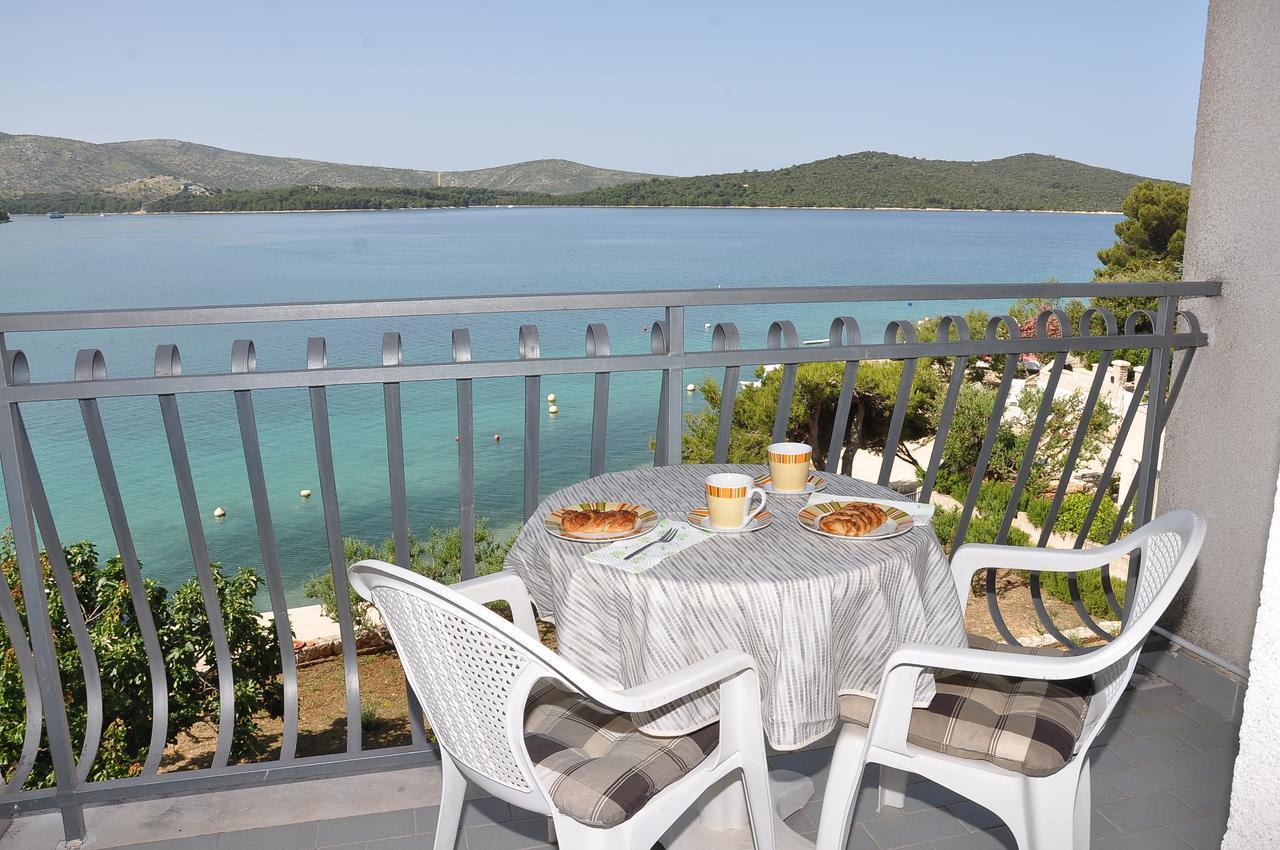 Apartments Pralija Mile Жаборич Экстерьер фото